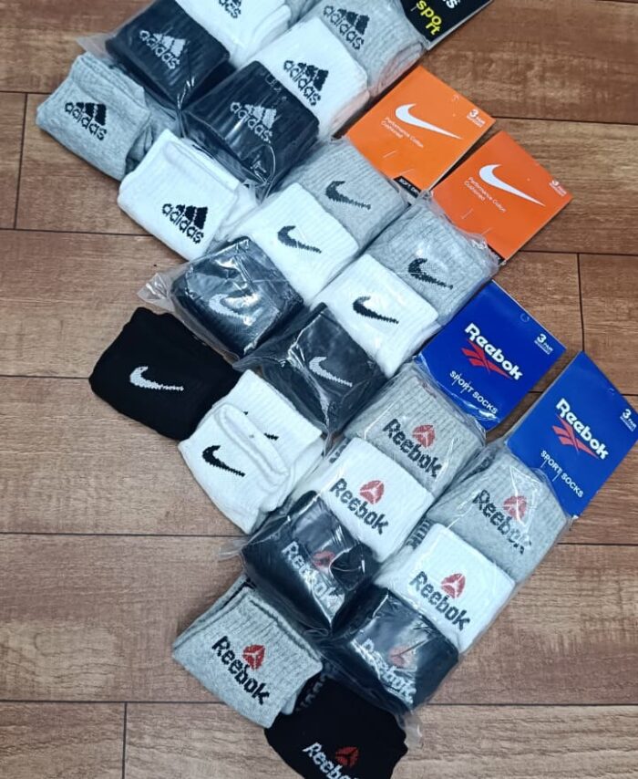 MIX BRAND ANKLE LENGTH SOCKS